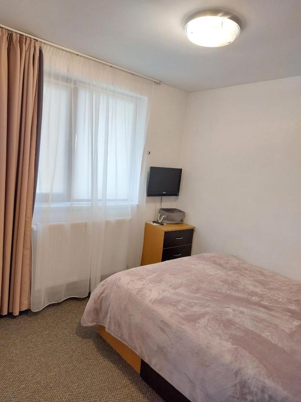 Vila Foc Alb Apartamente-Буштени Экстерьер фото